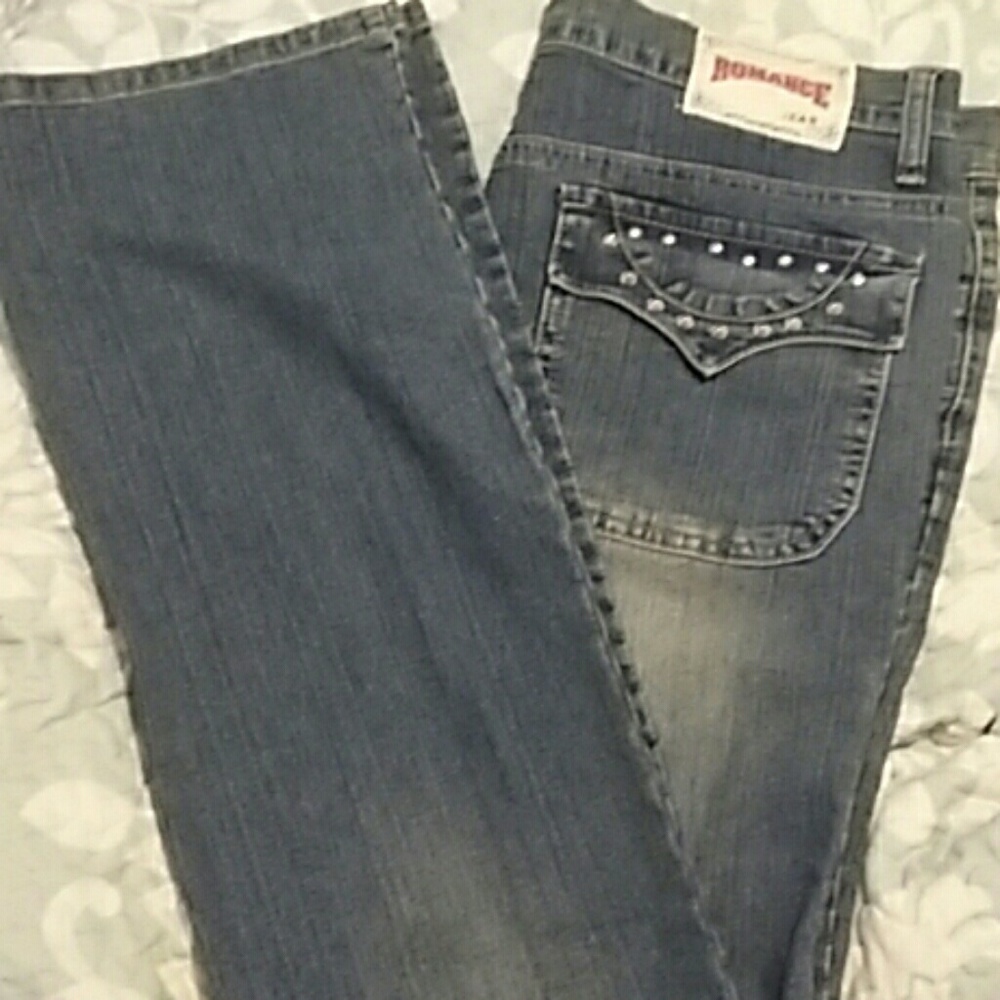 Romance jeans